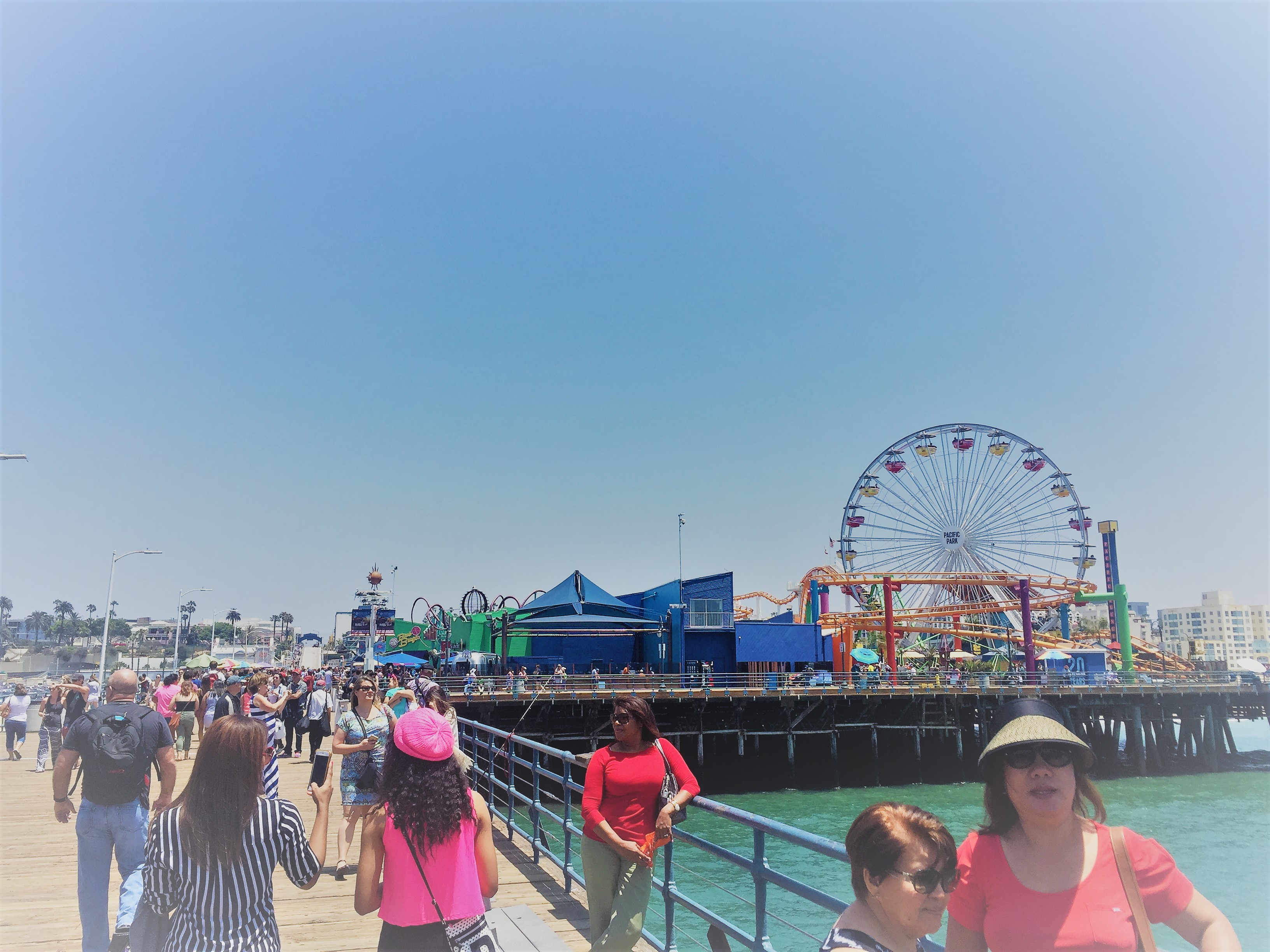 Visiting the famous Santa Monica Pier Earth's Magical Places