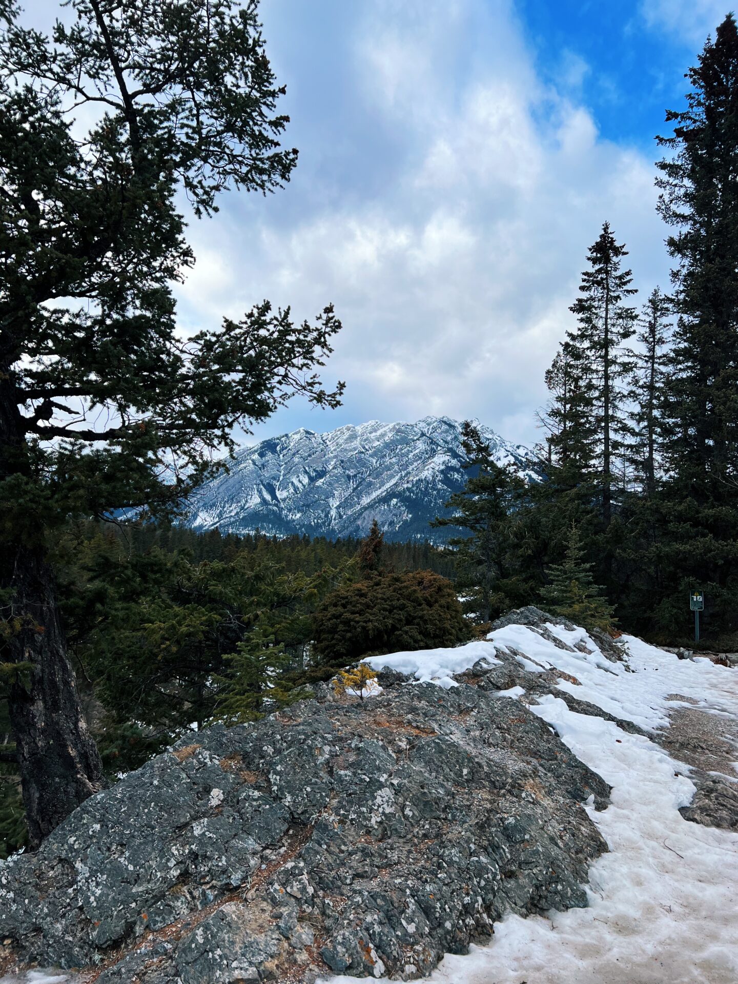 best winter hikes in banff