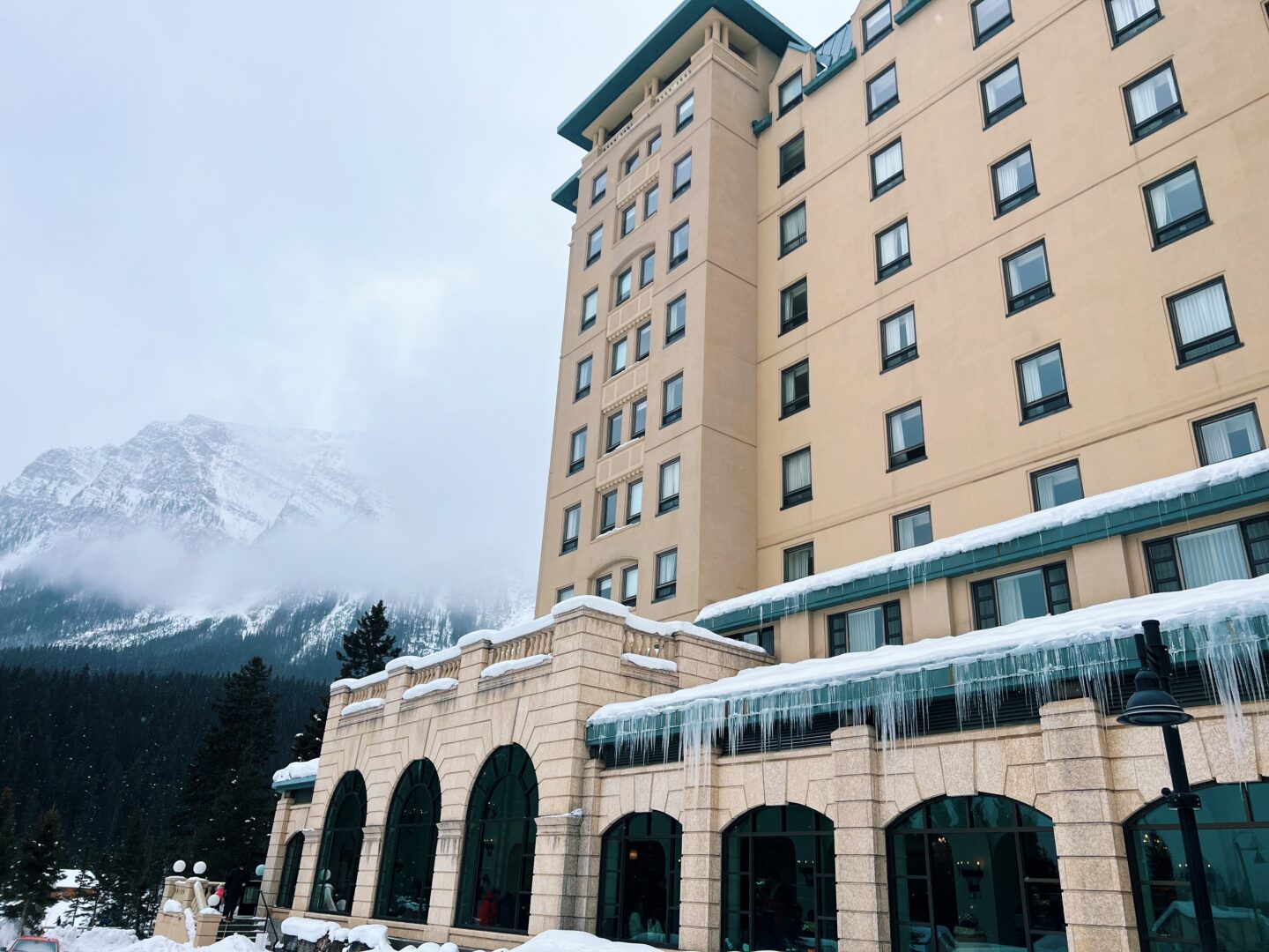  Fairmont Chateau Lake Louise 